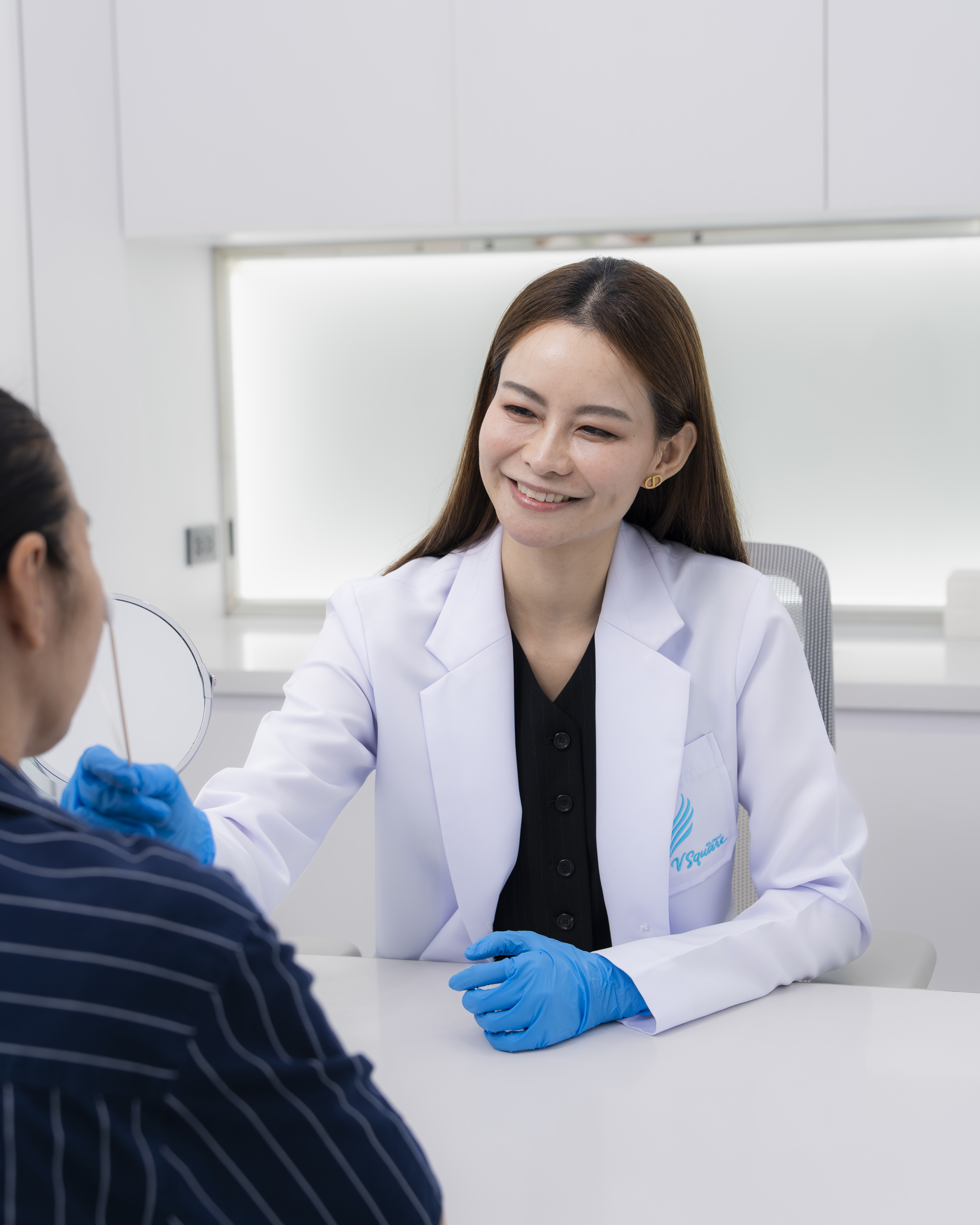 Facial Assessment by Doctor by Dr.Naphak