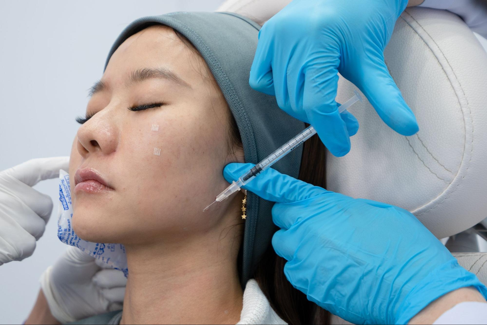 Botox jaw slimming_คุณแสง