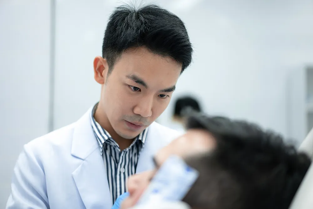 hyaluronic injection by an experienced doctor
