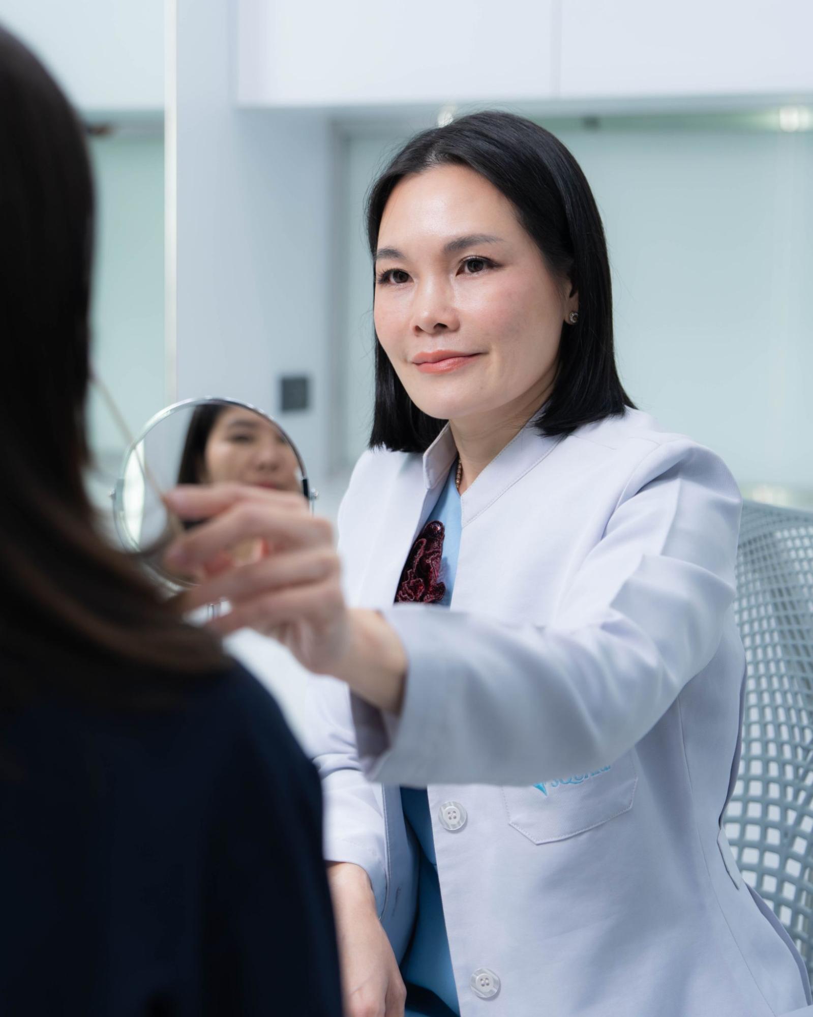 Facial assessment before inBo injection by Dr.Phanit Noonpakdee