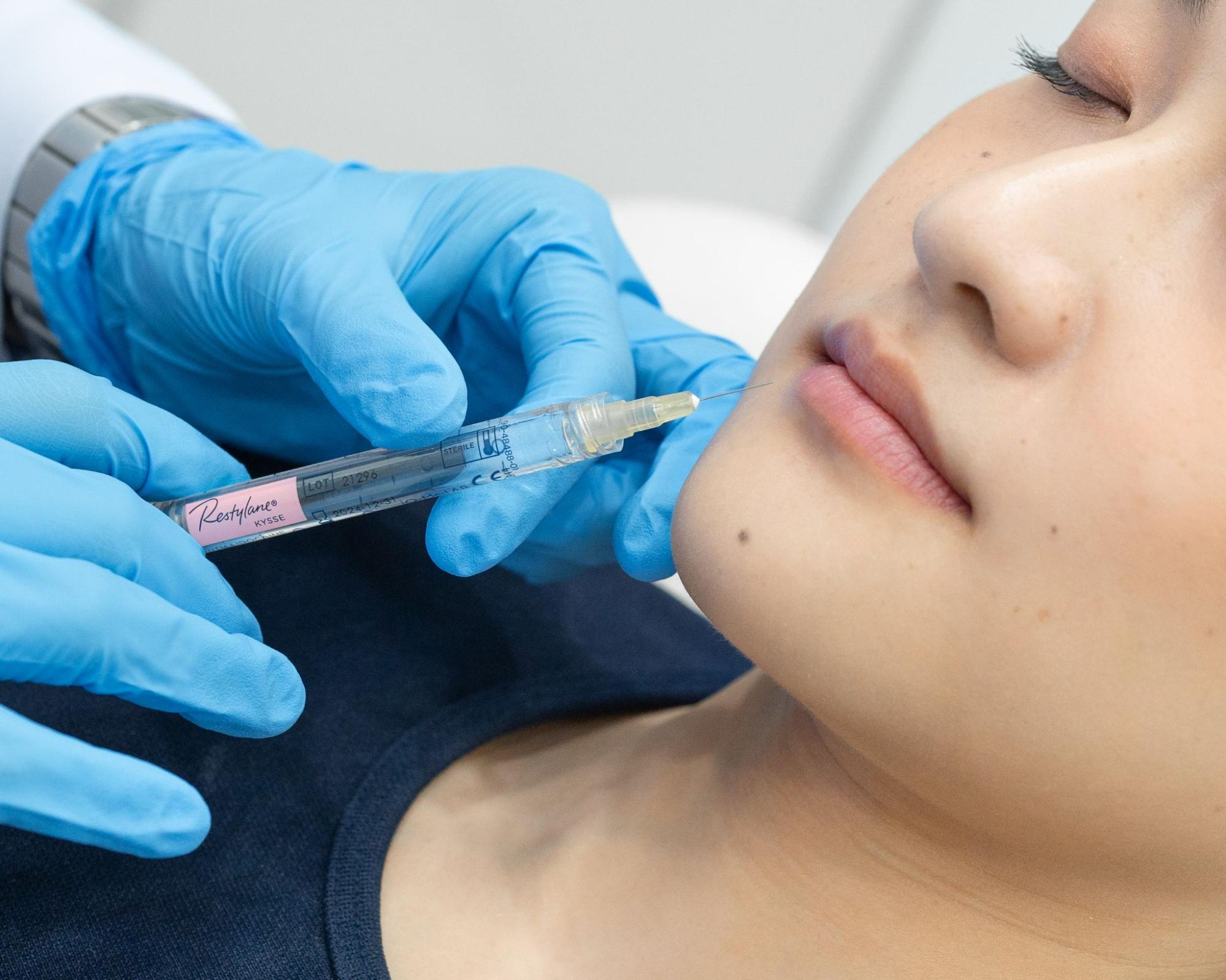 Lip filler to treat dry, cracked lips